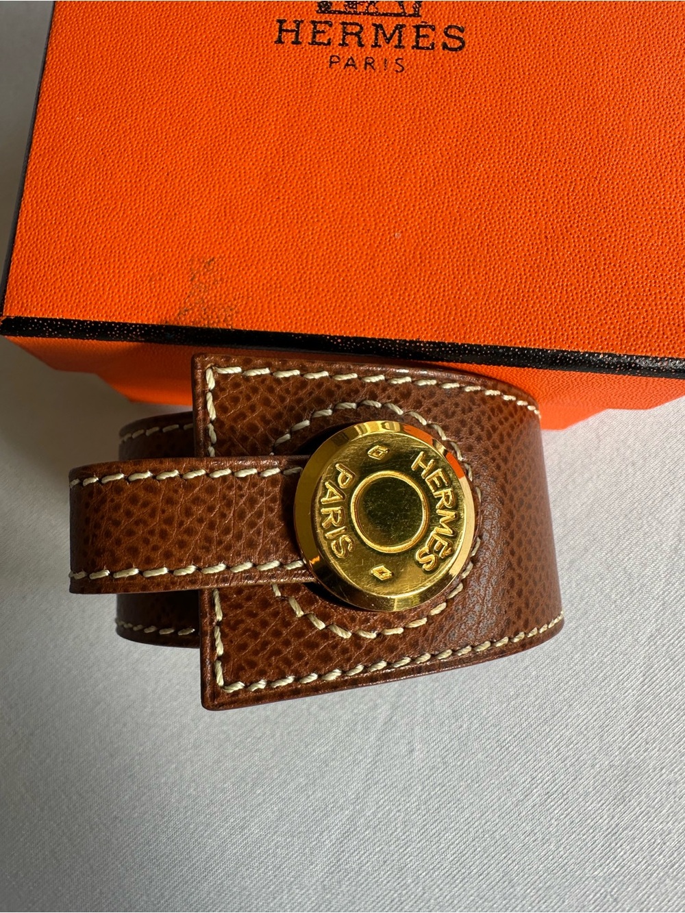 Hermes Artemis Brown Leather Bracelet with Gold Hardware New Size Small